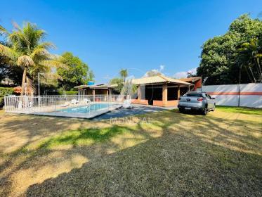 3 - Garagem/estacionamento