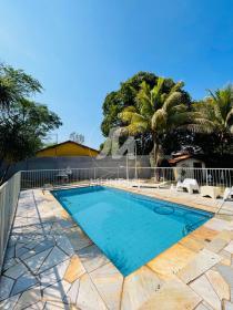 40 - Piscina
