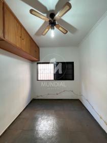 8 - Dormitorio