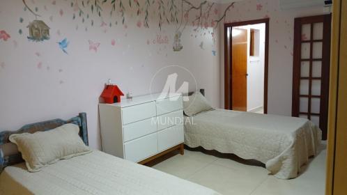 23 - Dormitorio