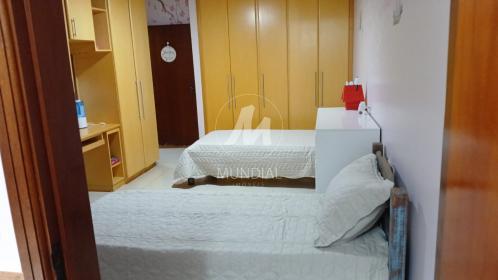 25 - Dormitorio