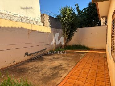 18 - Quintal/corredores