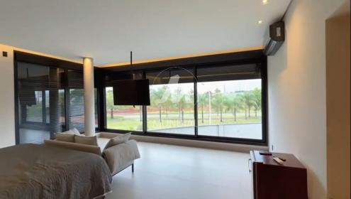 9 - Suite