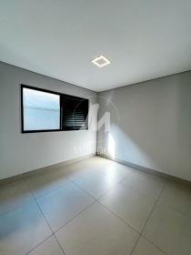 13 - Dormitorio