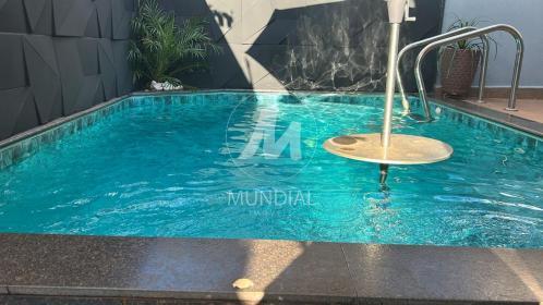 16 - Piscina