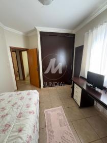 12 - Dormitorio