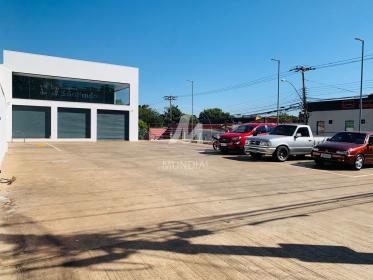 4 - Garagem/estacionamento