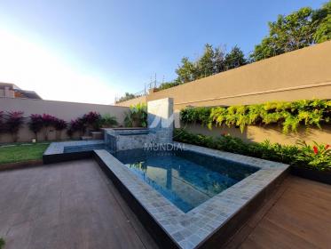 8 - Piscina