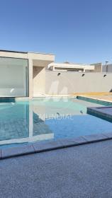 33 - Piscina
