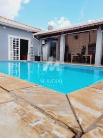 8 - Piscina