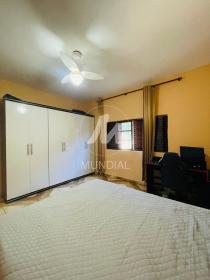 14 - Dormitorio