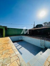 18 - Piscina
