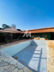 19 - Piscina