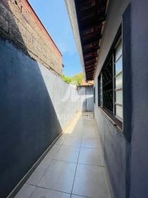 11 - Quintal/corredores