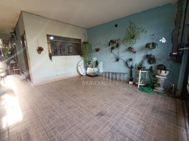 3 - Garagem/estacionamento