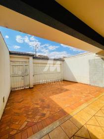 3 - Garagem/estacionamento