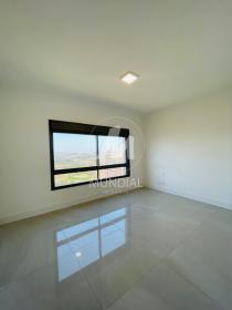 21 - Suite