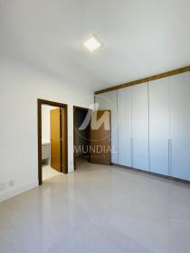 28 - Suite