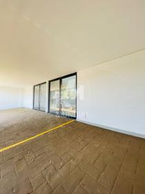 10 - Garagem/estacionamento