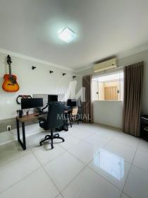 15 - Suite