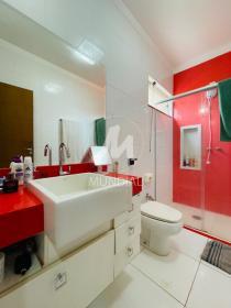25 - Banheiro/lavabo