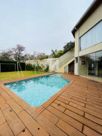 36 - Piscina