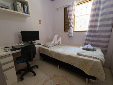 16 - Dormitorio