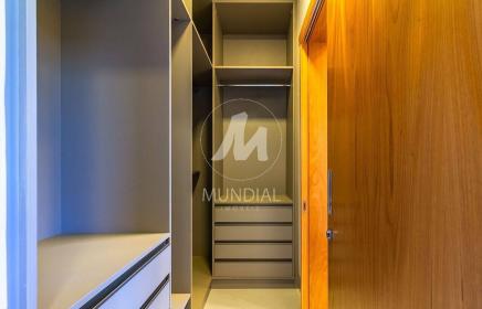 8 - Closet