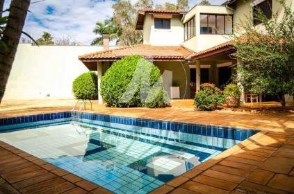 11 - Piscina