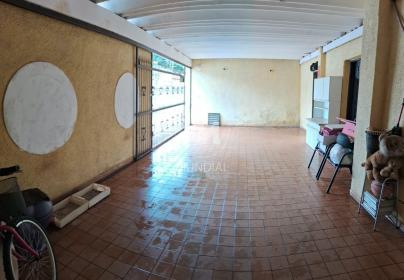 3 - Garagem/estacionamento