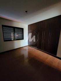 18 - Dormitorio