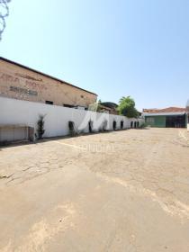 3 - Garagem/estacionamento