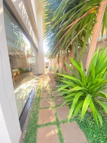 8 - Quintal/corredores