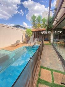 12 - Piscina