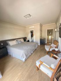 20 - Suite