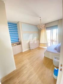 23 - Suite