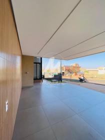 4 - Garagem/estacionamento