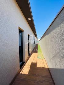 27 - Quintal/corredores