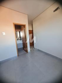 20 - Dormitorio