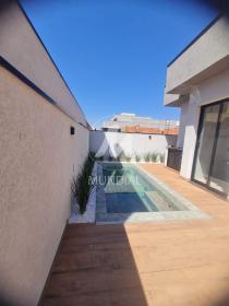 28 - Piscina