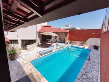 8 - Piscina