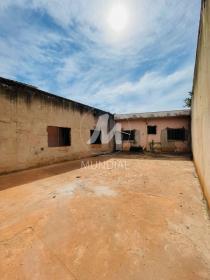 13 - Quintal/corredores