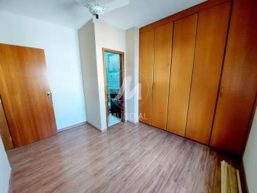 4 - Suite