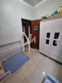 15 - Dormitorio