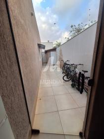 21 - Quintal/corredores