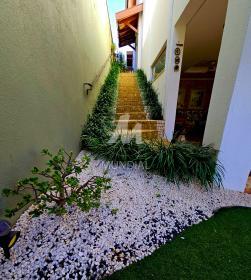 22 - Quintal/corredores