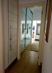 10 - Closet