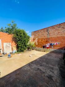 14 - Quintal/corredores