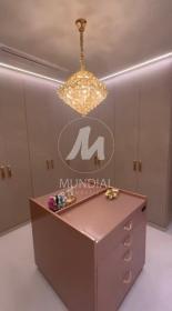 6 - Closet