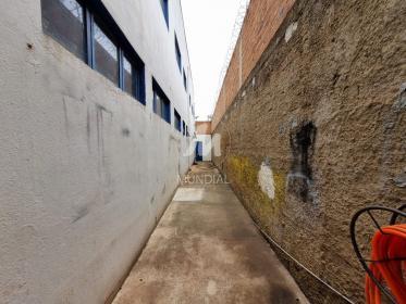 11 - Quintal/corredores